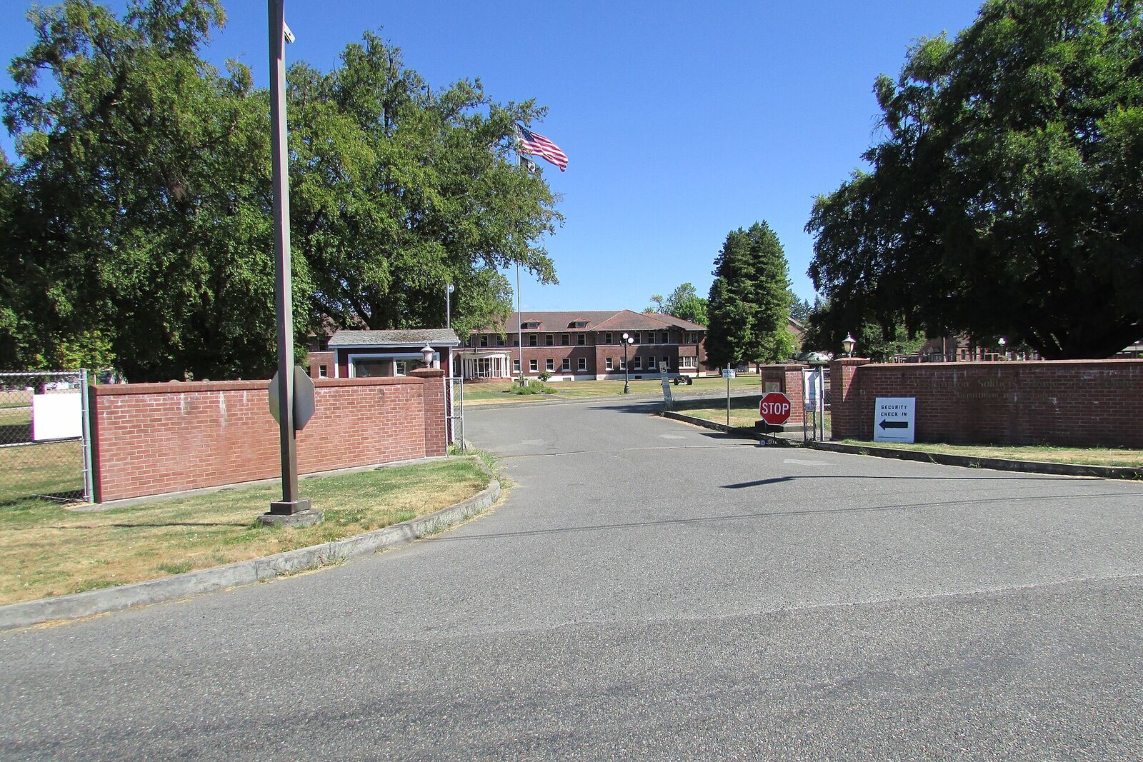 The main gate of the Washington Soldiers Home today